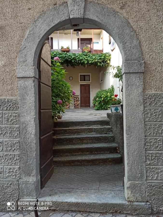 Casa Olmi Hotel Castiglione d'Intelvi ภายนอก รูปภาพ