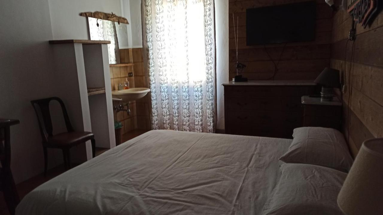 Casa Olmi Hotel Castiglione d'Intelvi ภายนอก รูปภาพ